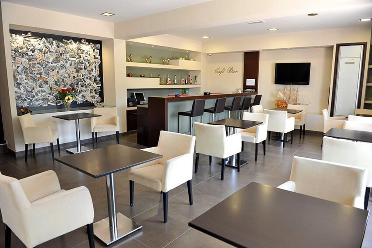Hotell Maritime Kremastí